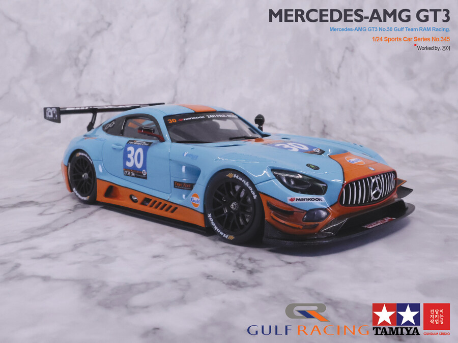 1/24 Mercedes Benz AMG-GT3 No.30 Gulf Racing_12.jpg