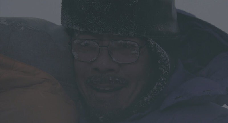 남극기지에서 도망치는 동료를 쫓는 남자들_18.jpg