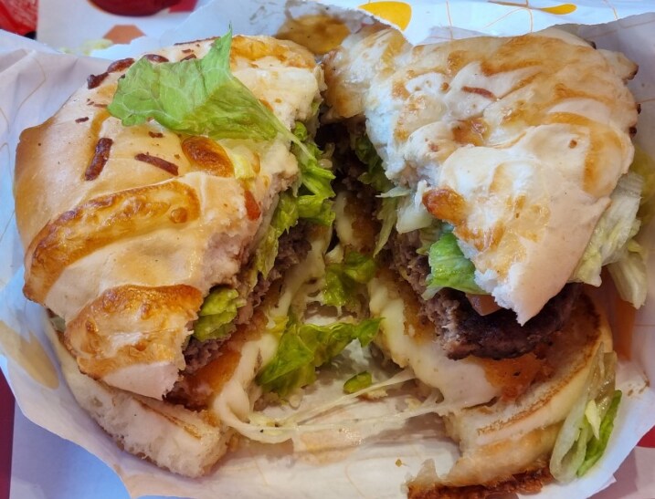 현재 핫하다는 '롯데리아 vs 맥도날드' 신메뉴 대결_6.png