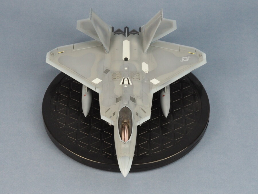 Academy 1/72 F-22_4.jpg