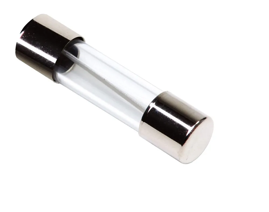 대부분의 공포 게임에서 주인공이 미리 들고 가면 좋을 물건_1.webp