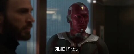 DC)배트맨은 불살주의자라서 사람한테 총 안쏨_4.jpg