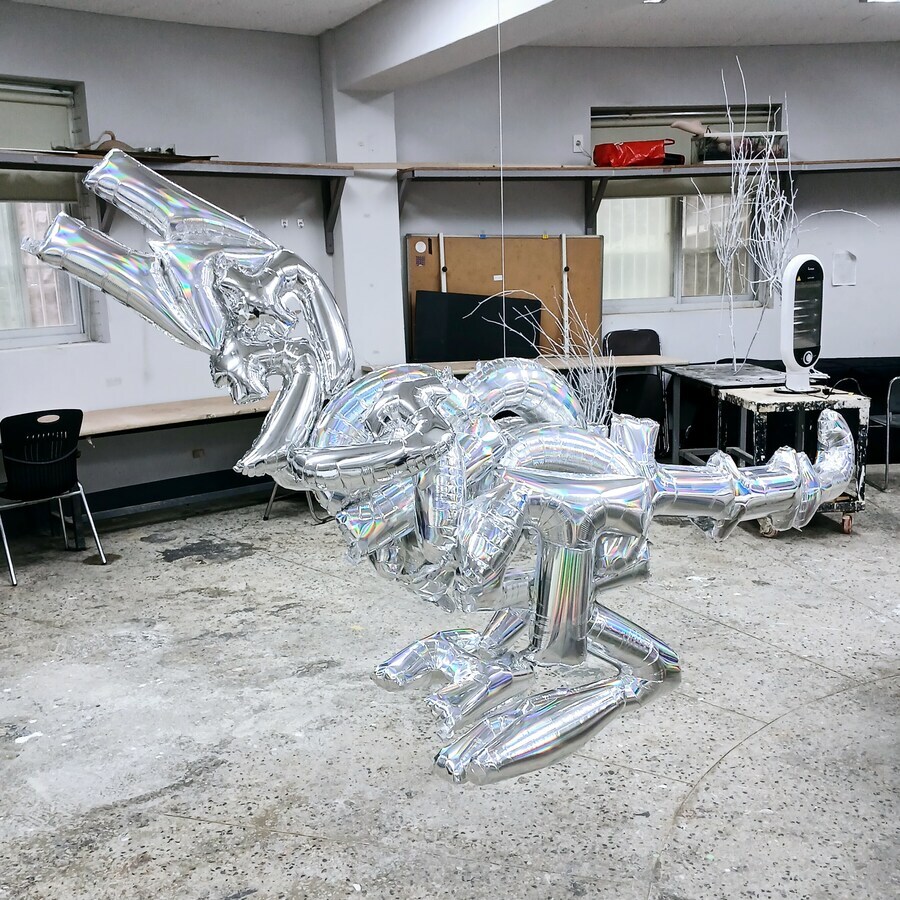 풍선으로 티라노를 만든 유게이_1.jpg