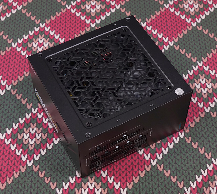 한국시장에 더 신경 쓴 안텍 새 시리즈 파워!-Antec GSK 750W 블랙_15.jpg