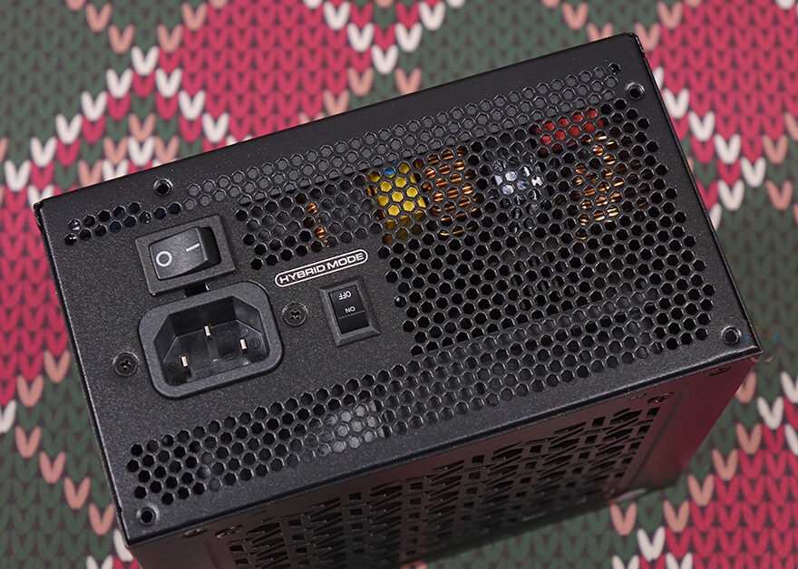 한국시장에 더 신경 쓴 안텍 새 시리즈 파워!-Antec GSK 750W 블랙_18.jpg