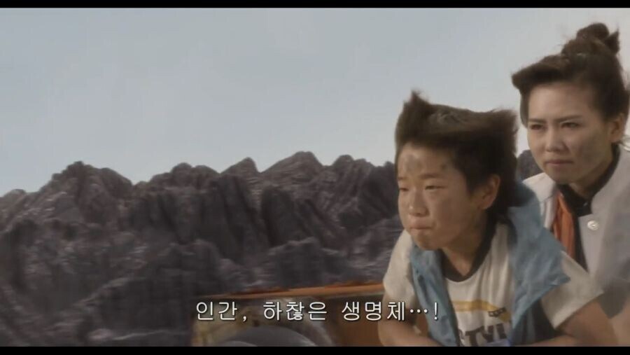 울트라맨이 인간을 목숨걸고 지켜주는 이유_4.jpg