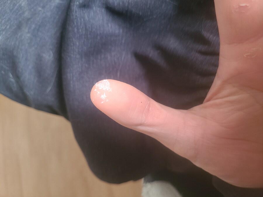 자위하고 휴지를 묻힌게 아닙니다 여러분 믿어주세요_1.jpg