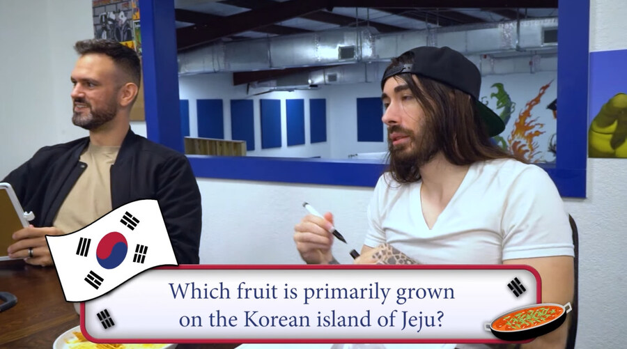 한국 음식 티어 정리 하는 미국 유튜버_23.jpg