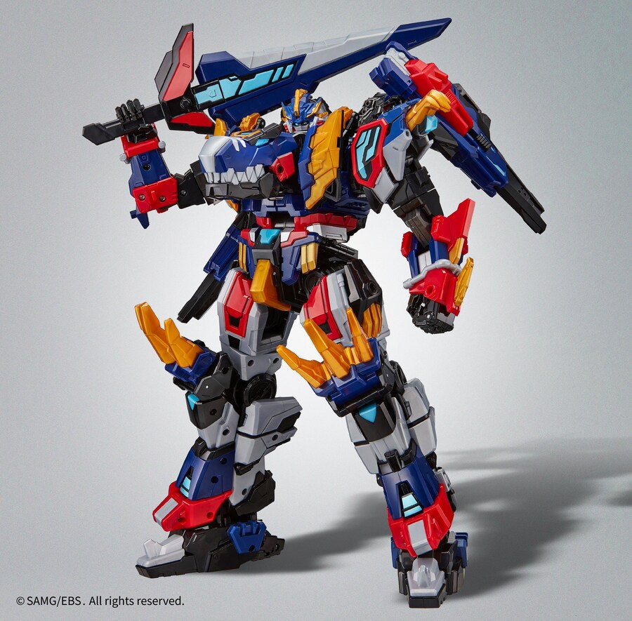 국산 변신로봇 완구 근황jpg