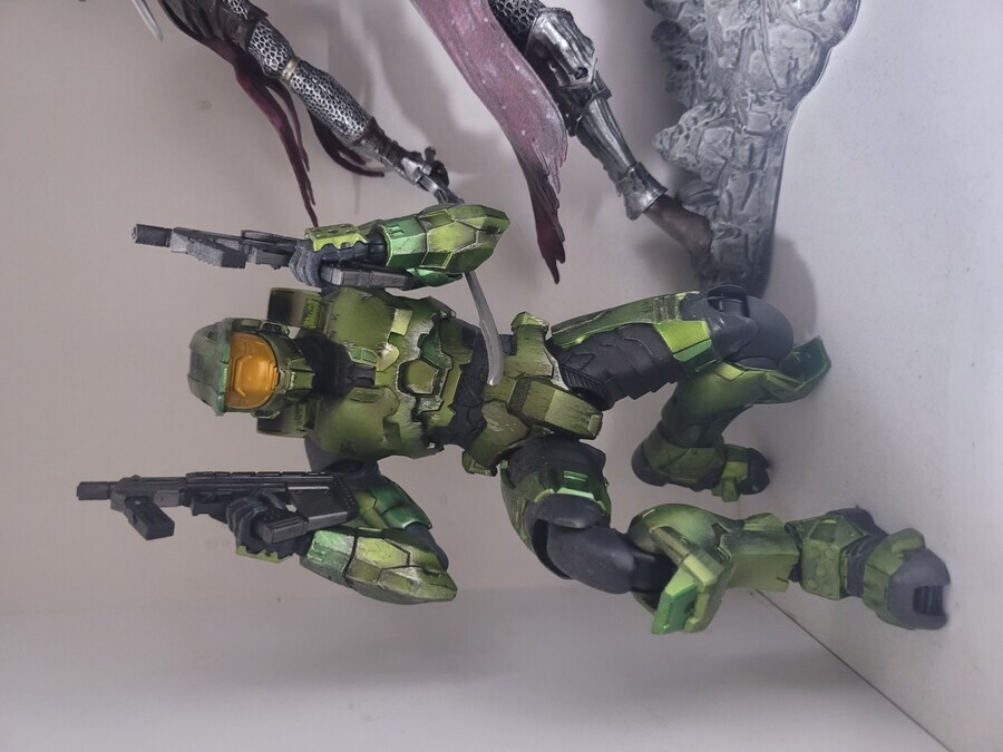 헤일로는 그냥 리치 이후로 나온 시리즈 스토리가 다 지 ㅈ대로임_5.jpg