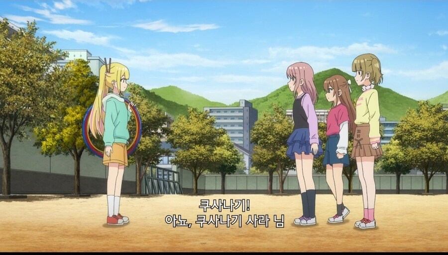 전학오자마자 반 전체를 휘어잡은 여초딩.jpg_29.jpg