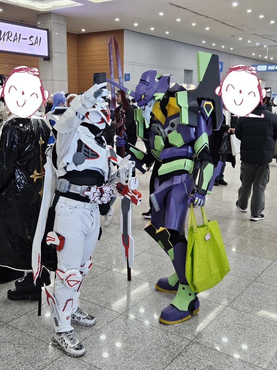 일러페스)장보는 에바 초호기에게 길 알려주는 가면라이더_1.jpg