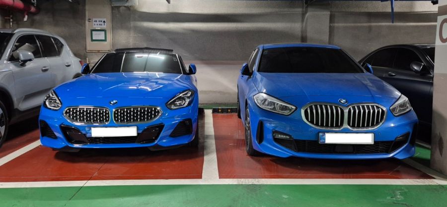 파란색 옆에 파란색_1.jpeg