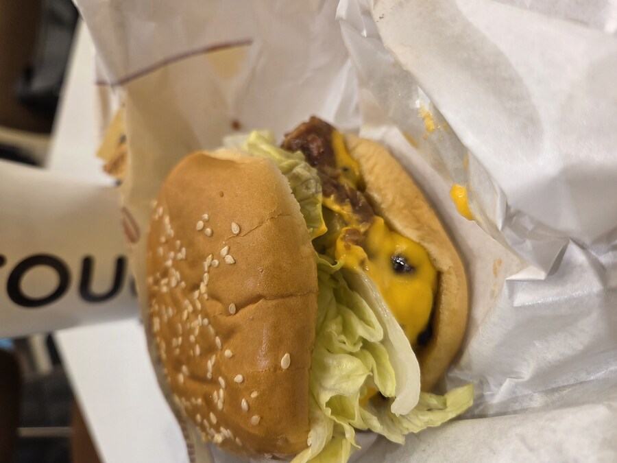 맘스터치 에드워드리 비프버거 후기_2.jpg