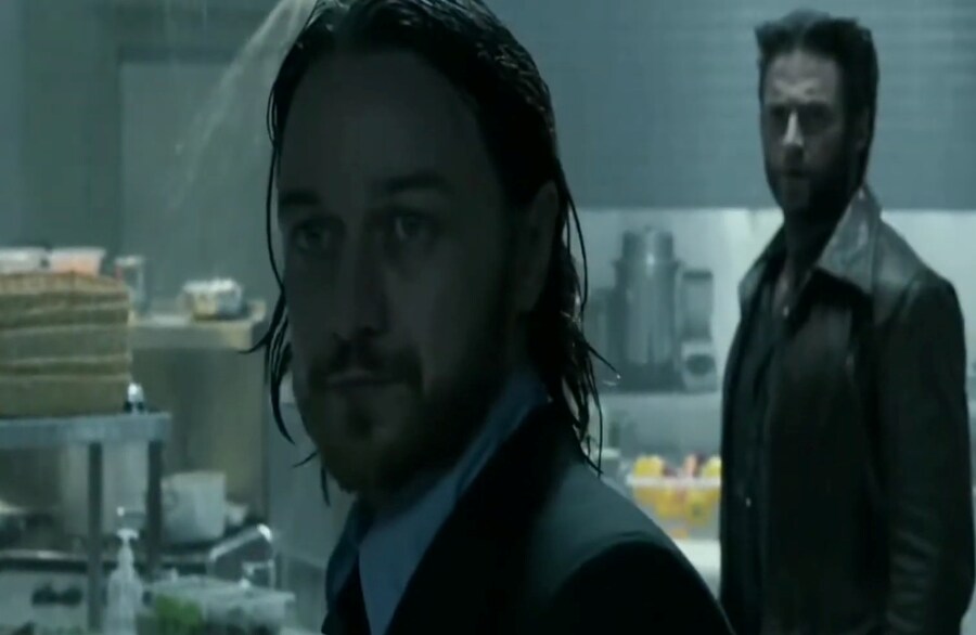 영화) X맨 - 찰스 "우린 폭력은 절대 사용하지 않을걸세"_23.jpg