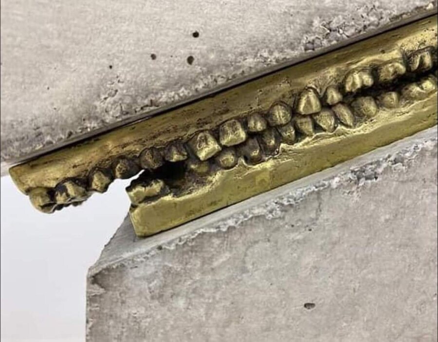 "스트레스"를 표현한 현대 예술.JPG_4.jpg