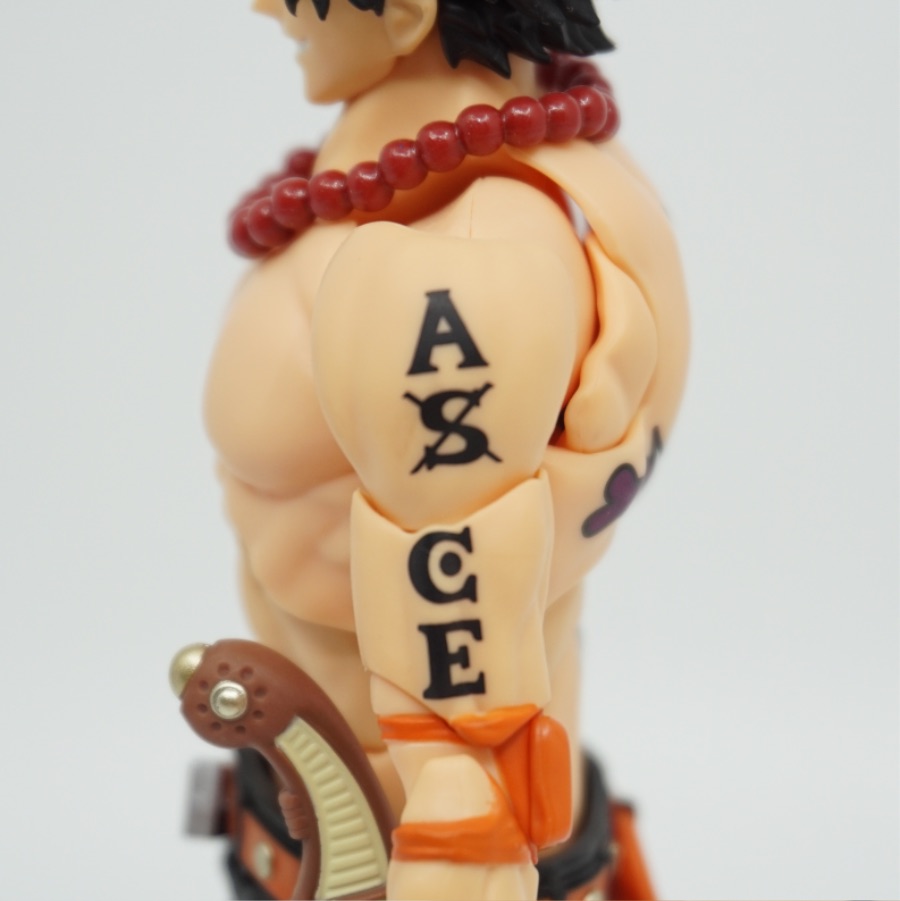 [리뷰] 반다이 S.H.Figuarts 포트거스 D. 에이스-불주먹-_3.jpeg