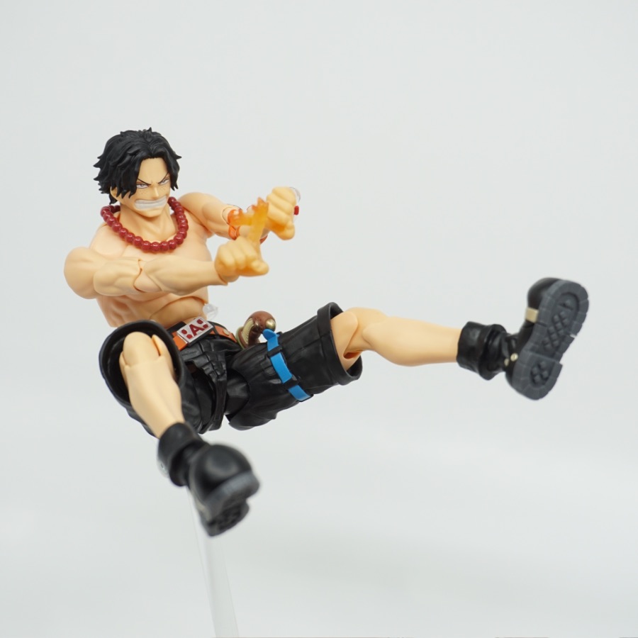 [리뷰] 반다이 S.H.Figuarts 포트거스 D. 에이스-불주먹-_33.jpeg