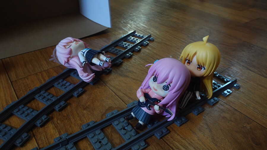 트롤리 딜레마 넨도_2.jpg