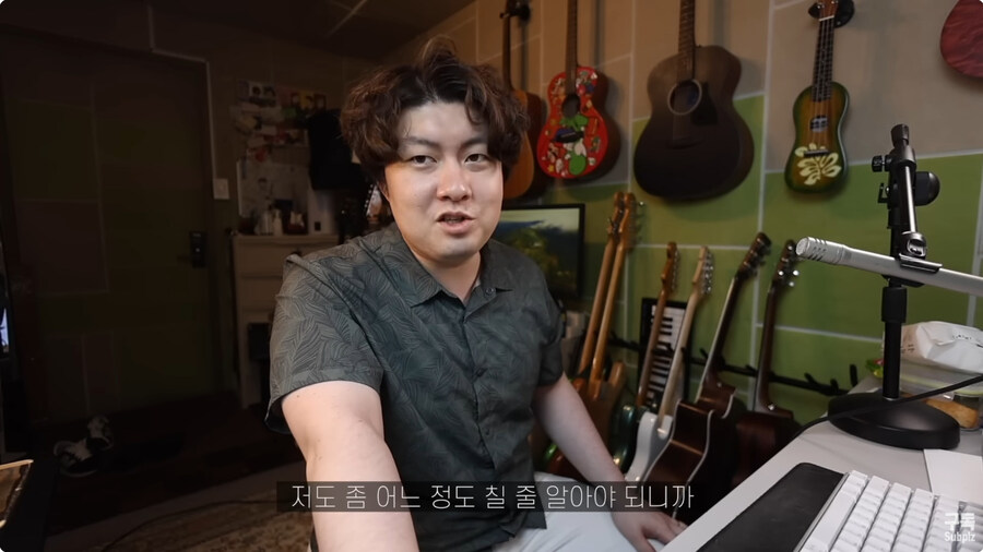 봇치더락을 보면서 점점 질린얼굴로 바뀌는 기타 유투버_6.jpg