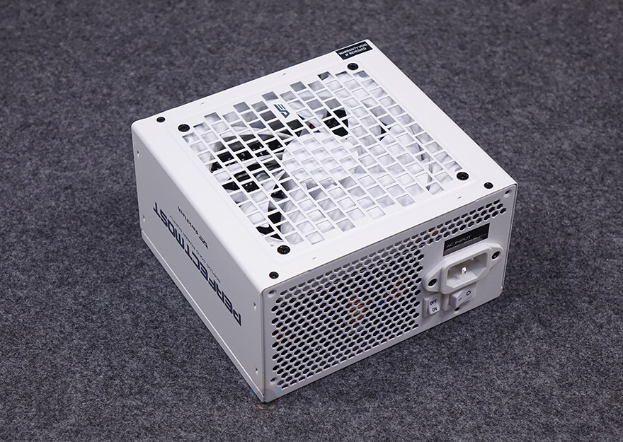 최신규격과 함께 완성도가 더 높아진 파워!-다크플래쉬 퍼펙트모스트 750W 화이트_19.jpg