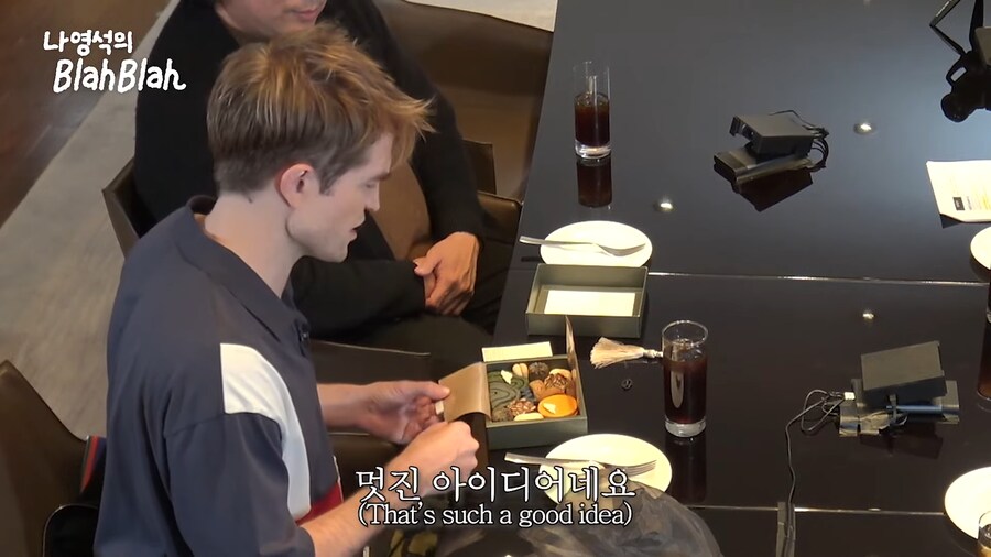 먹는거에 진심인 봉준호 감독님.jpg_23.png