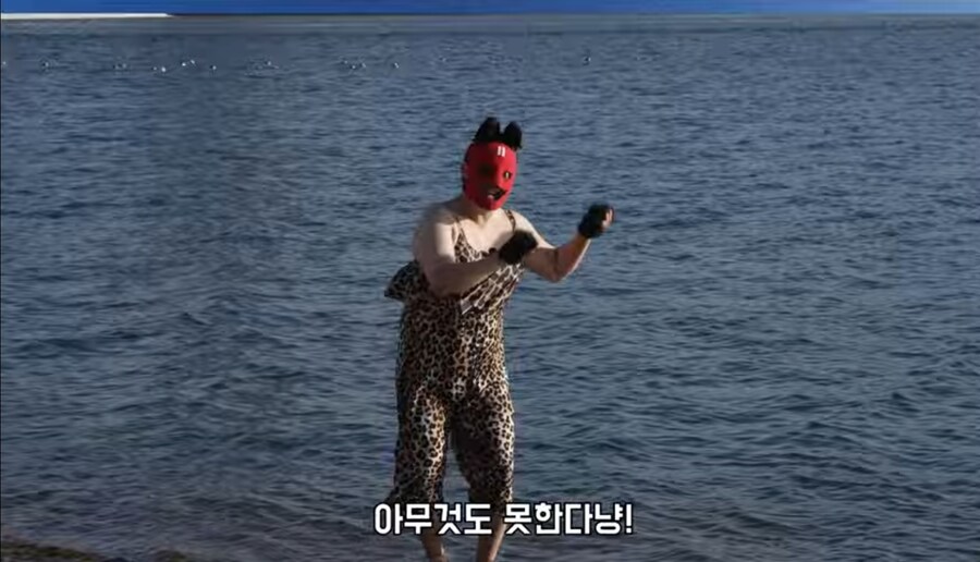 그 유튜버가 돌아왔다_8.jpg