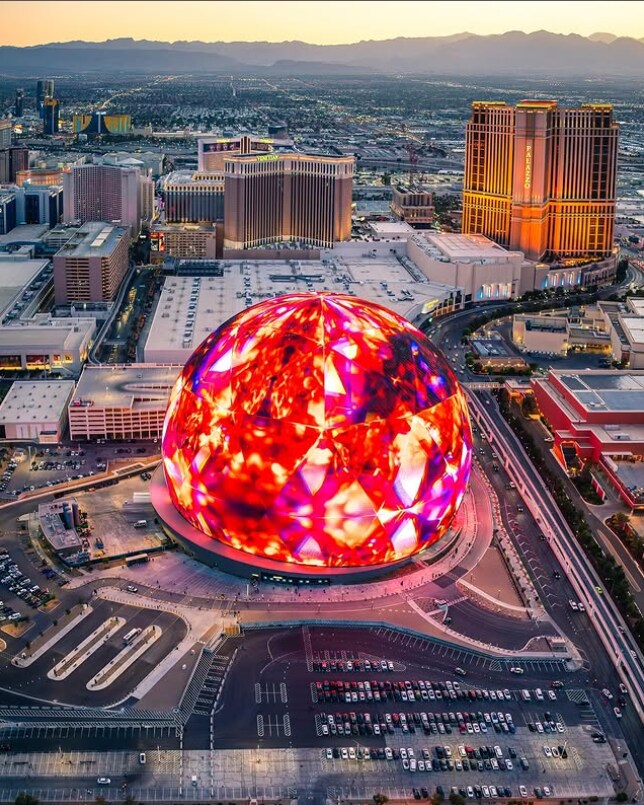 5조 들여 만든 영화관의 쩔어주는 영화 감상_1.png