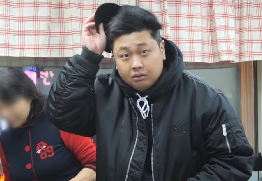 유머) 교수님에게 밥집에서 딱걸린 대학원생 윤남노 ㅋㅋ_18.jpg