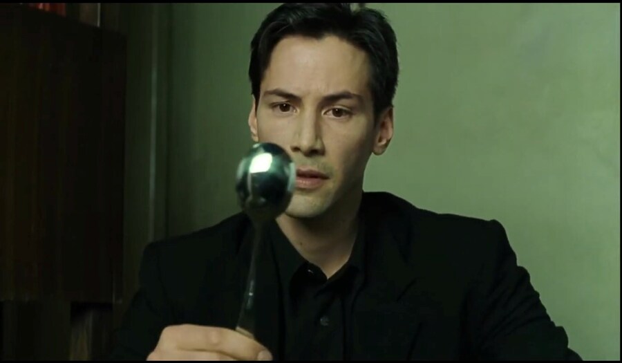 영화) 매트릭스 1편의 핵심 메세지 "숟가락은 없다"_30.jpg