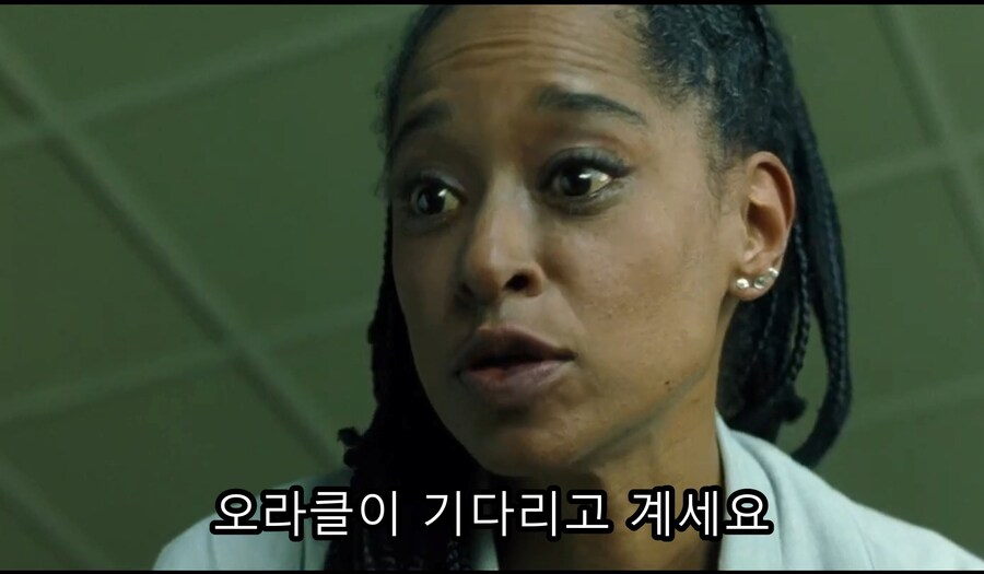 영화) 매트릭스 1편의 핵심 메세지 "숟가락은 없다"_38.jpg