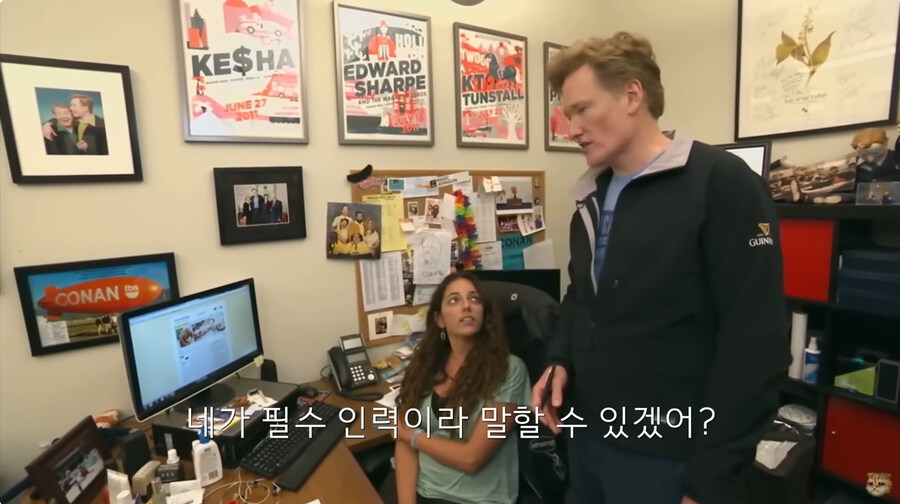 지금의 미국 정부 처럼 인원 감축을 하려고 했던 코난 오브라이언의 쇼_35.jpg