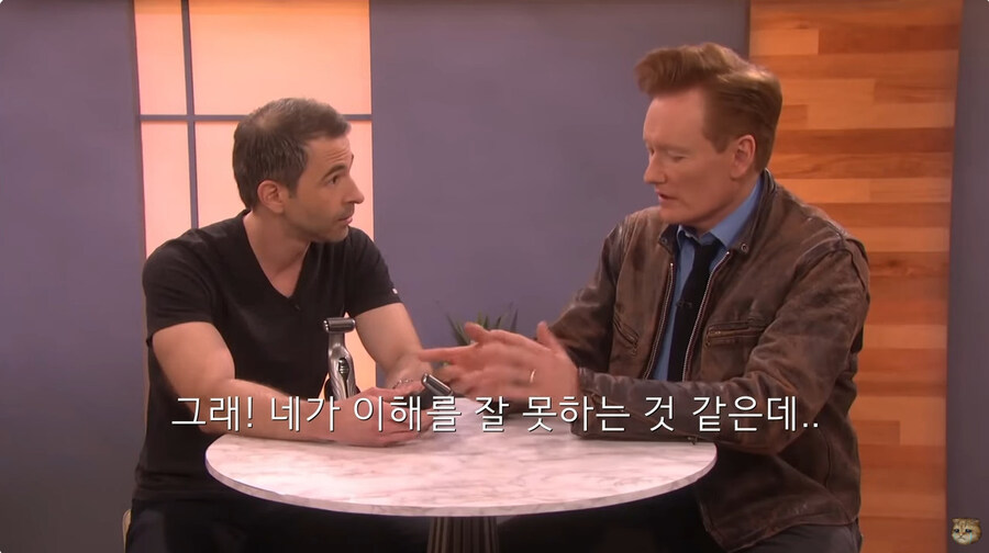 직장내 갑질로 면도기 리뷰를 하게된 남자_21.jpg