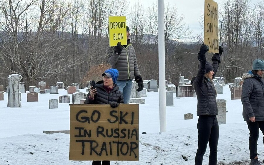 젤렌스키한테 감사하라고 꼽주고 스키여행갔던 밴스 미국부통령 근황_2.jpg
