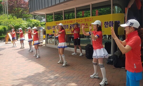 정부가 출산률이 왜 떨어지는지 모를거같음?_1.jpg