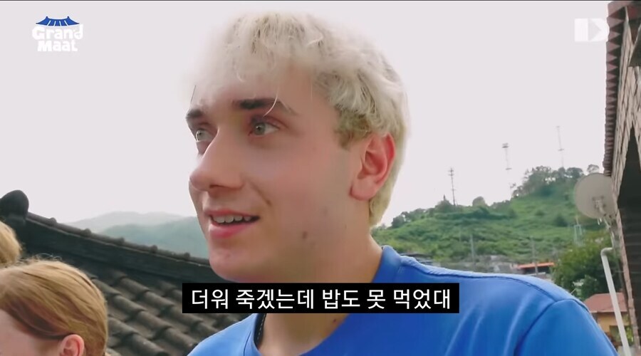 말 안통하는 외국인 무리가 시골에서 밥집을 찾음_5.jpg