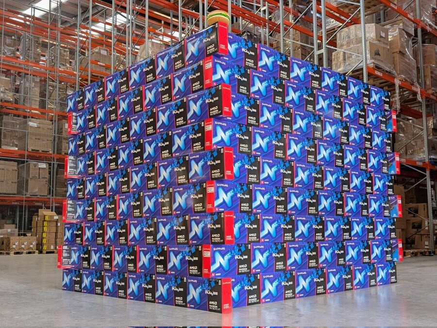 돈없는 니들은 9070XT나 사라 ㅋㅋㅋ_1.jpg