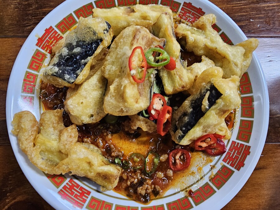 [부산] 광안리 융캉찌에 우육면 가지튀김_2.jpg