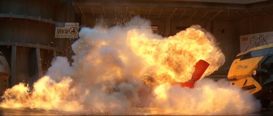 음주운전을 해서 차를 폭발시켜버리는 법의 심판관_6.jpg