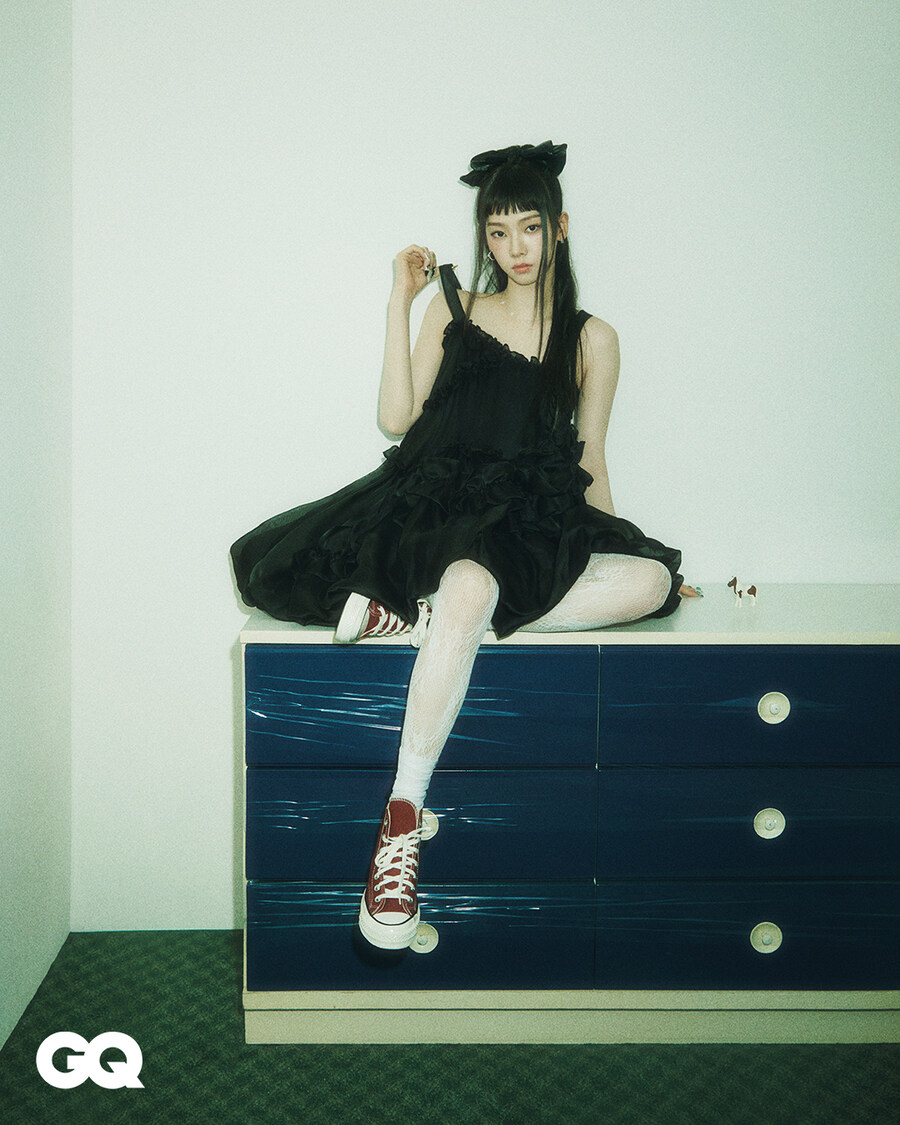 [에스파] 이렇게 해도 저렇게 해도 예쁜 카리나의 가방 속_4.jpg