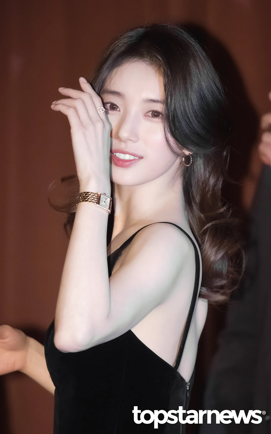 헤어스타일 바꾼 수지 근황...jpg_8.webp