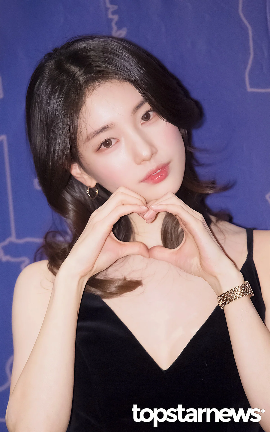 헤어스타일 바꾼 수지 근황...jpg_14.webp