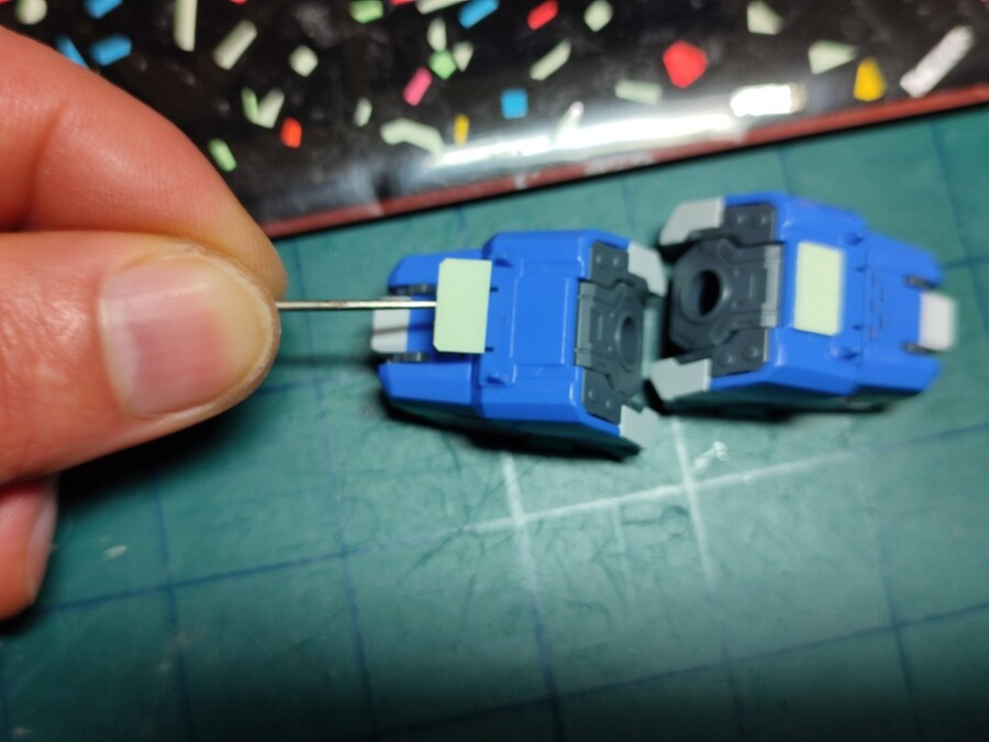 RG 하이뉴 건담 축광테이프 작업 마지막편(상체작업&간단 완성샷)_8.jpg