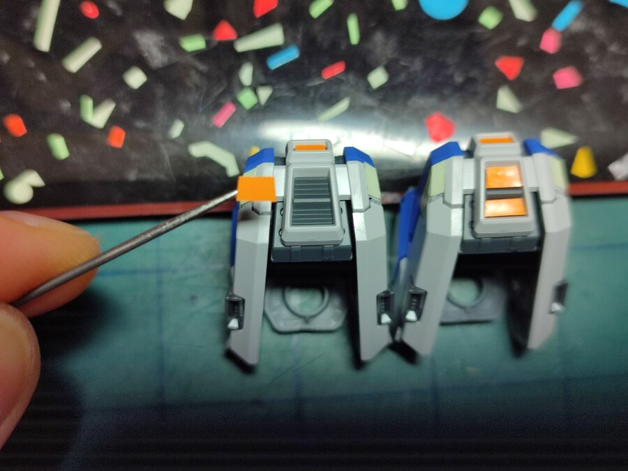 RG 하이뉴 건담 축광테이프 작업 마지막편(상체작업&간단 완성샷)_9.jpg