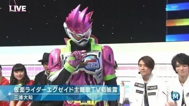 이 손동작이 그렇게 이상한가_1.webp