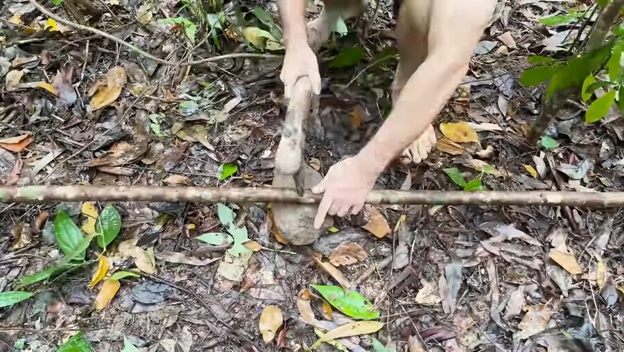 원시시대 재현하는 유튜버 논란_4.jpg