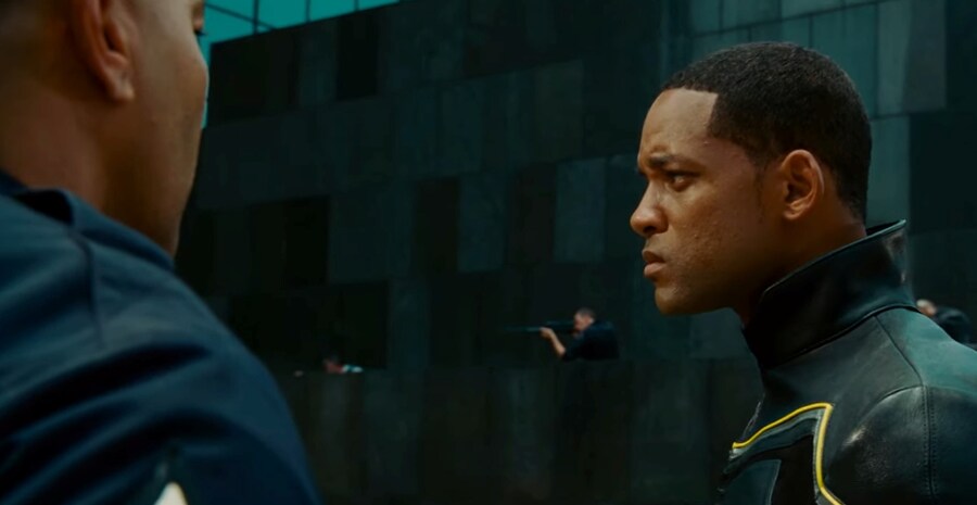 영화) 핸콕 명장면 "이제 착하게 살기로 결심한 핸콕" ㅋㅋㅋ_16.jpg