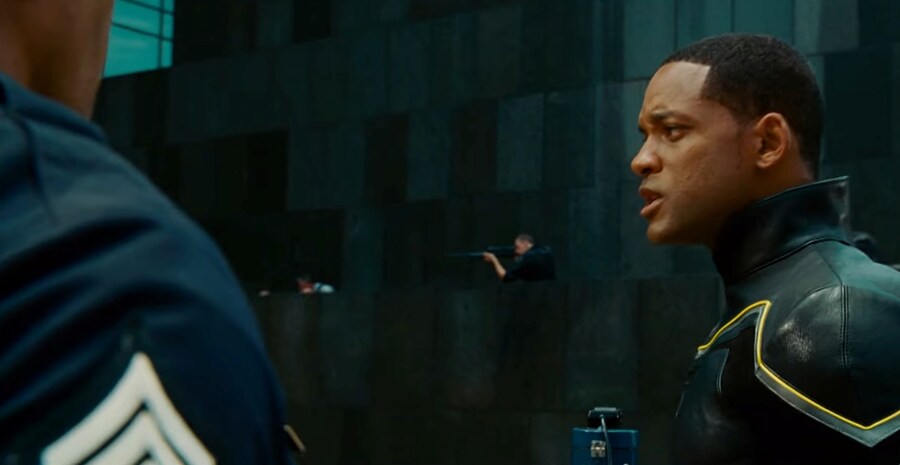 영화) 핸콕 명장면 "이제 착하게 살기로 결심한 핸콕" ㅋㅋㅋ_19.jpg