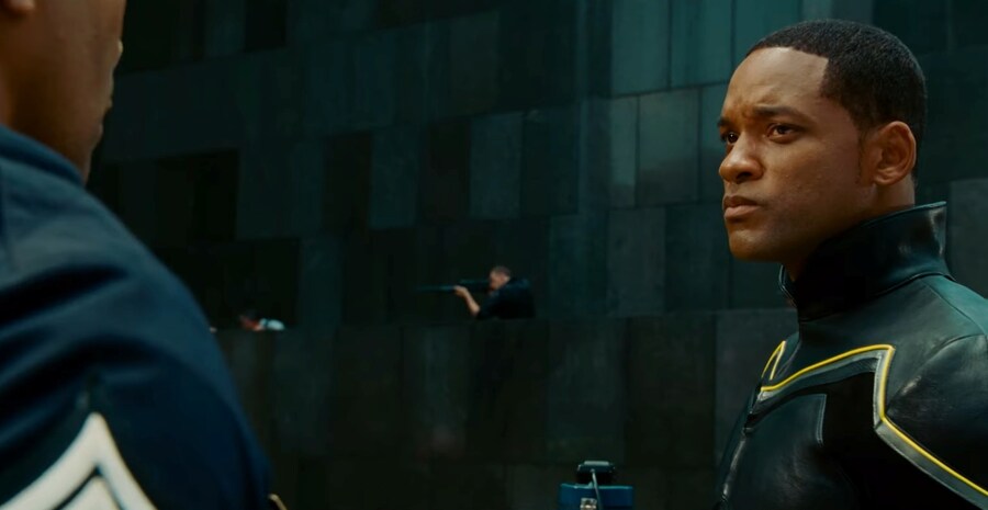 영화) 핸콕 명장면 "이제 착하게 살기로 결심한 핸콕" ㅋㅋㅋ_22.jpg