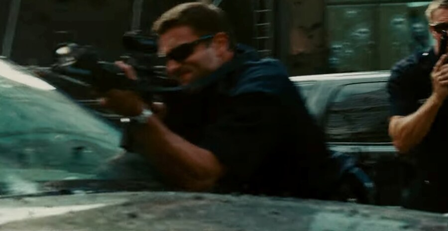 영화) 핸콕 명장면 "이제 착하게 살기로 결심한 핸콕" ㅋㅋㅋ_29.jpg